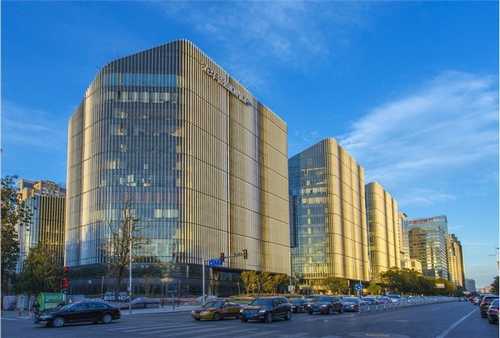 卧室石膏线安装